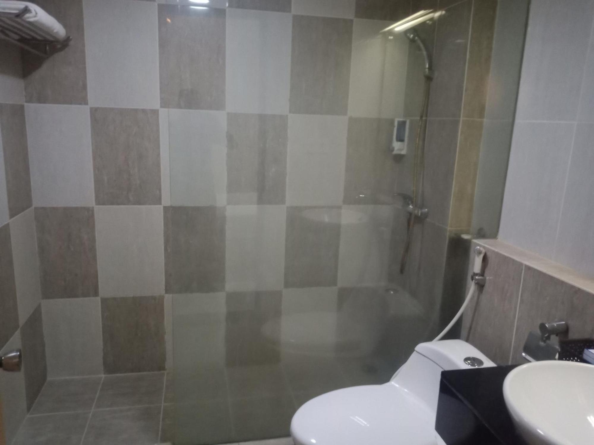 Manise Hotel Ambon Extérieur photo