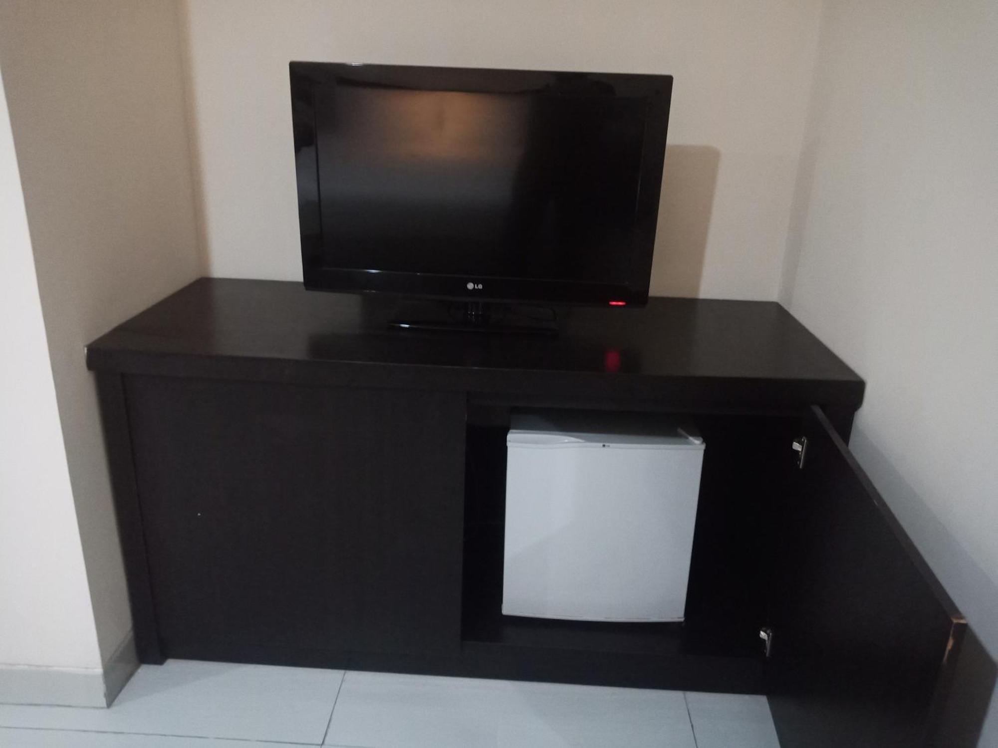 Manise Hotel Ambon Extérieur photo